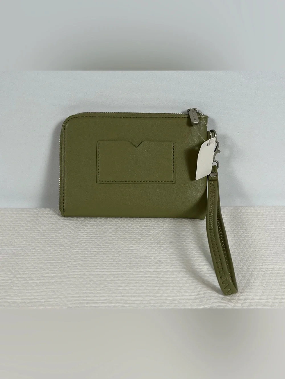 Pixie Mood Stacy Wrislet Wallet Vegan Leather In Sage Cork Olive Green‎